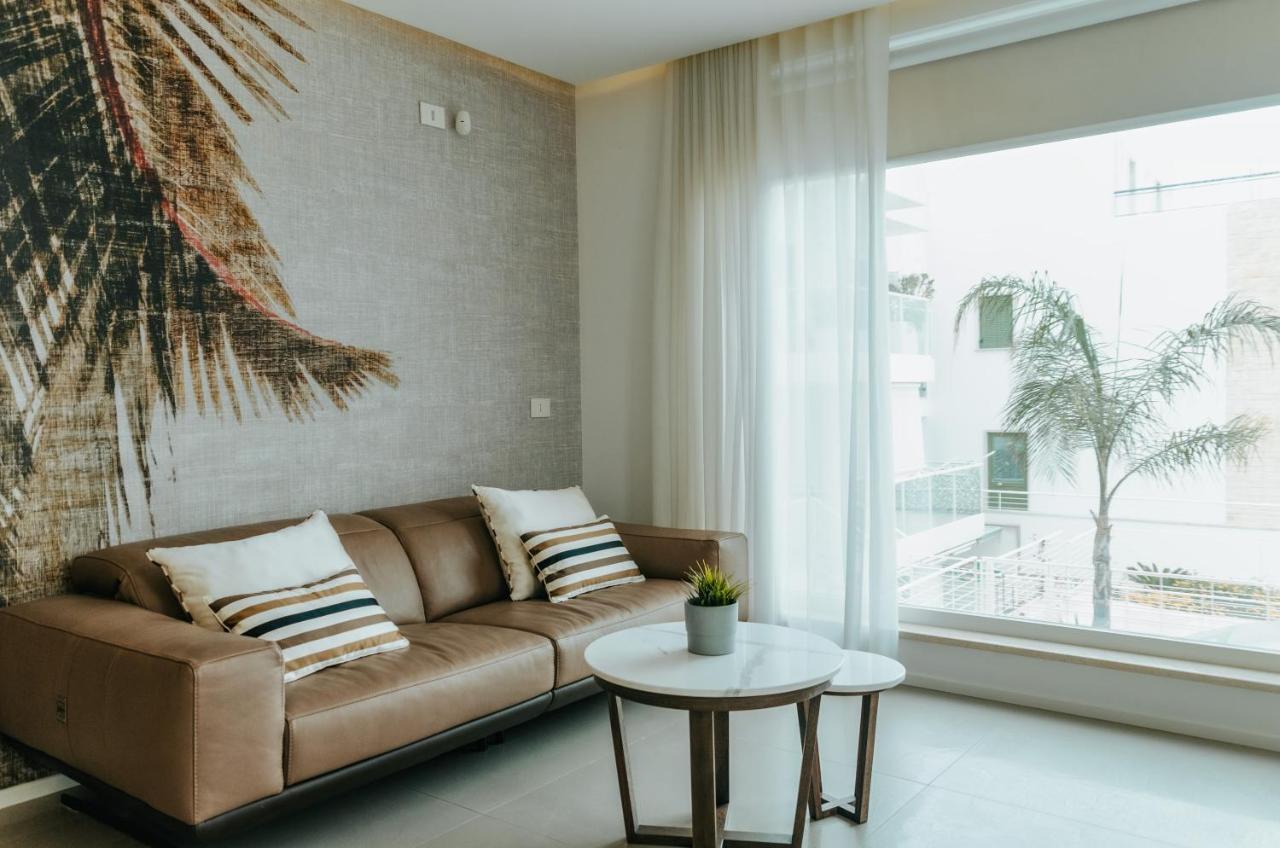 ポリニャーノ・ア・マーレApulialux Seaview Prestige Apt / Jacuzzi + Parkingアパートメント エクステリア 写真