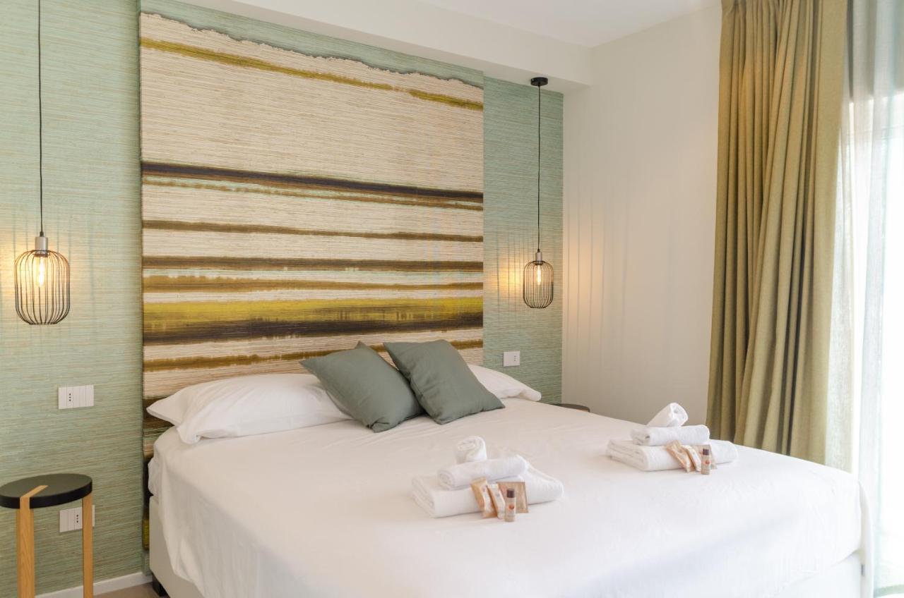 ポリニャーノ・ア・マーレApulialux Seaview Prestige Apt / Jacuzzi + Parkingアパートメント エクステリア 写真